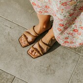 Quedan 7 viernes para verano☀ ¡Y qué mejor que tener las sandalias Arene para la ocasión!💃¡Entra en fresiawoman.com y no te quedes sin las tuyas!

-15% OFF NUEVA COLECCIÓN + ENVÍO GRATIS CUPÓN: [FREE ]📦 Hasta el 08/05 incluido.

#fresiawoman #madeinspain #sandals #sandalias #newin #spring #summer #leather